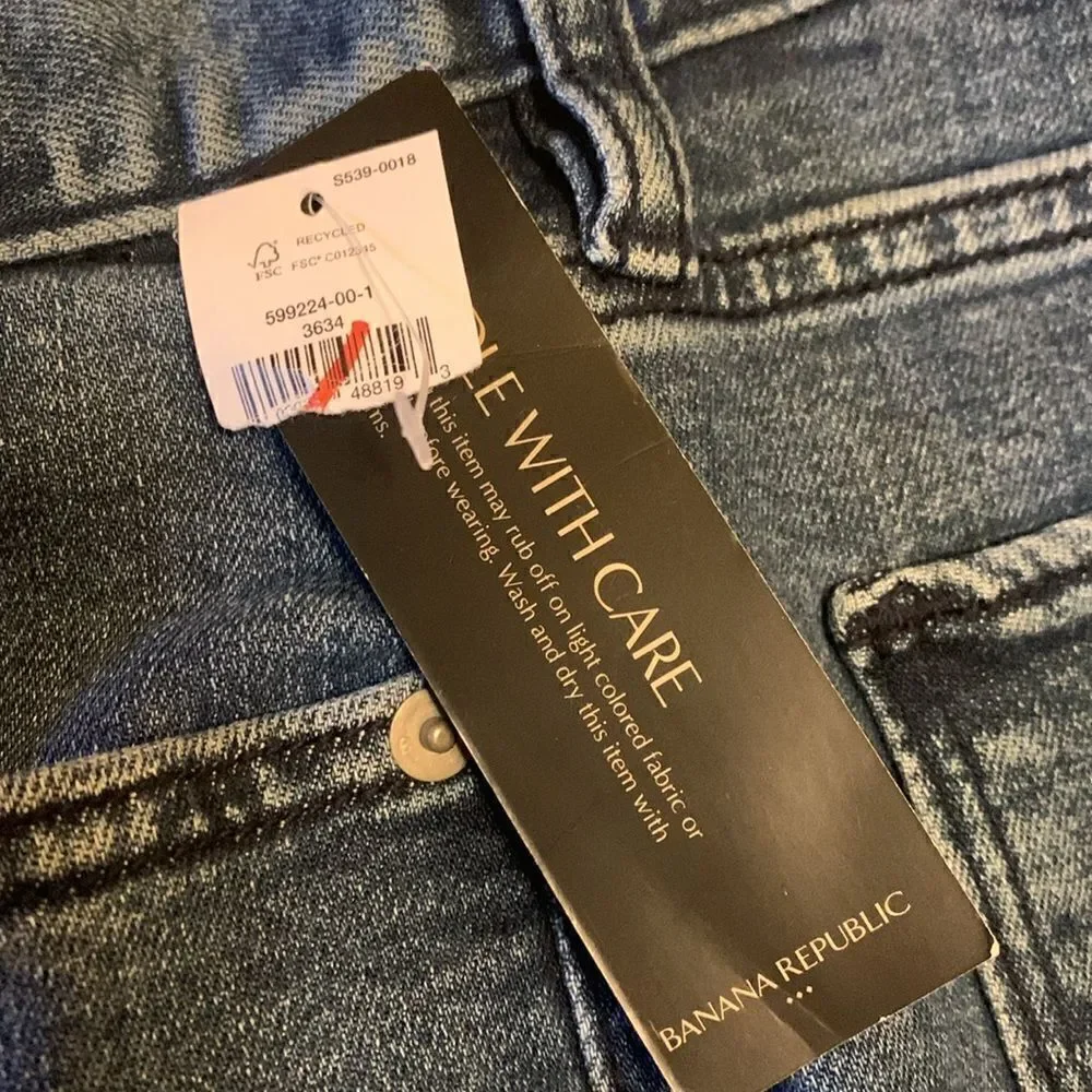 Banana Republic new tags